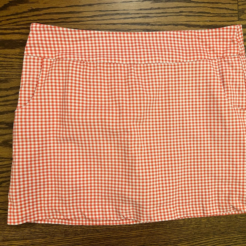 Eight Clovers orange/red gingham skort